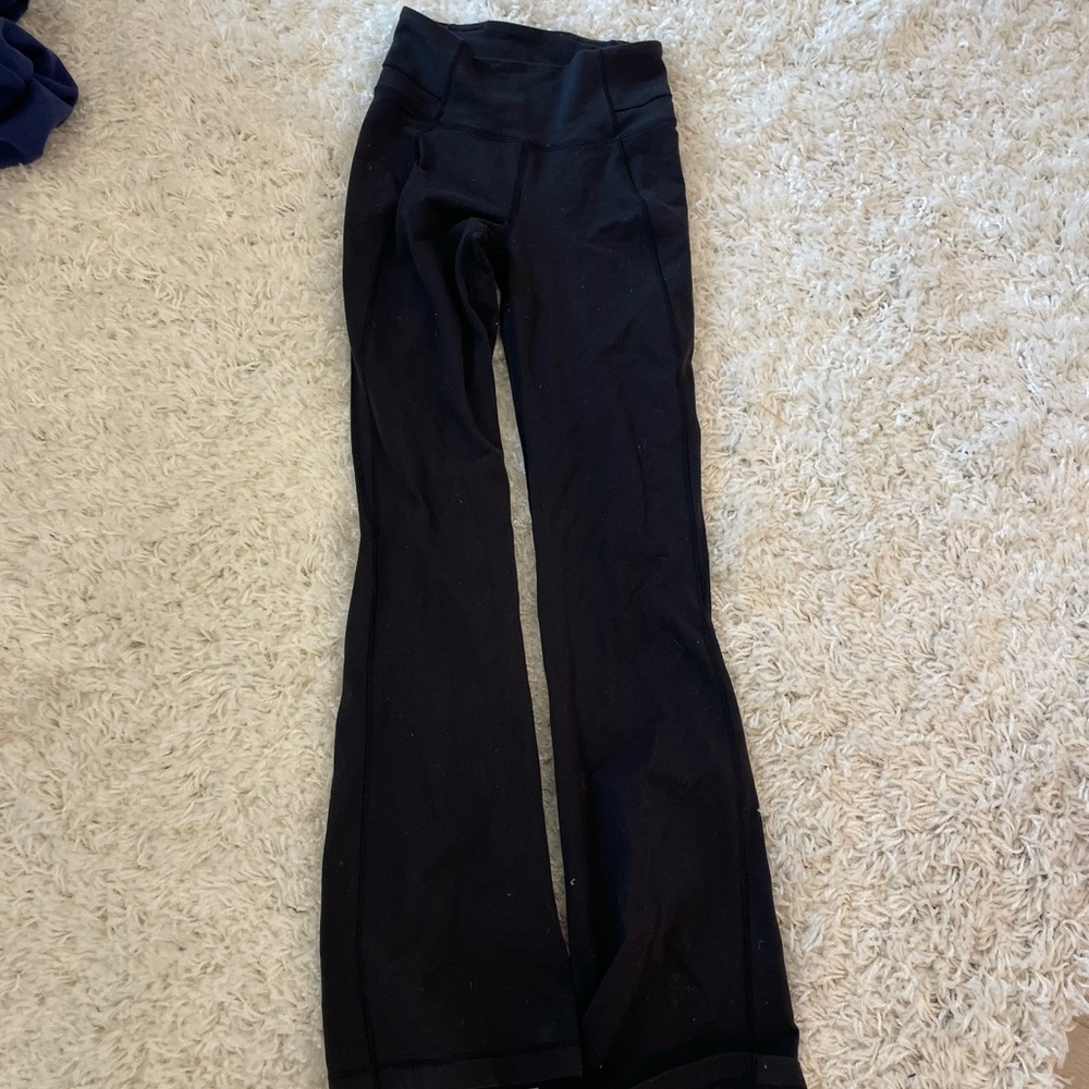 Black Lululemon flare leggings